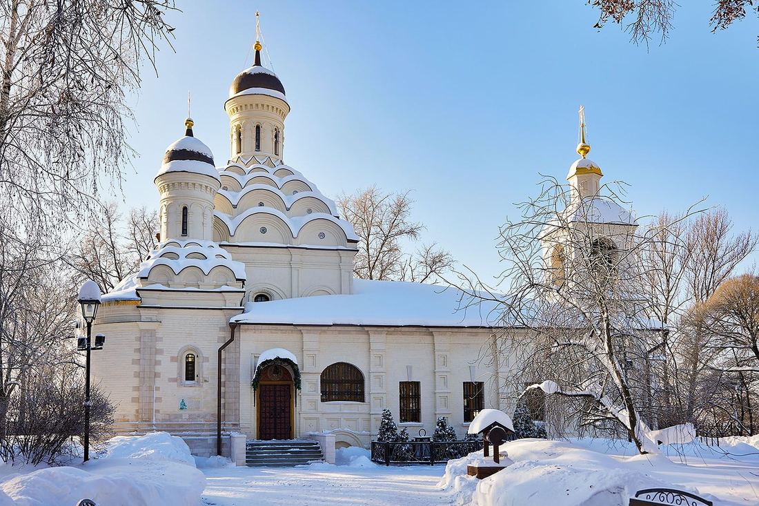 Церковь Троицы в Хорошёве, Москва, Карамышевская набережная, 15