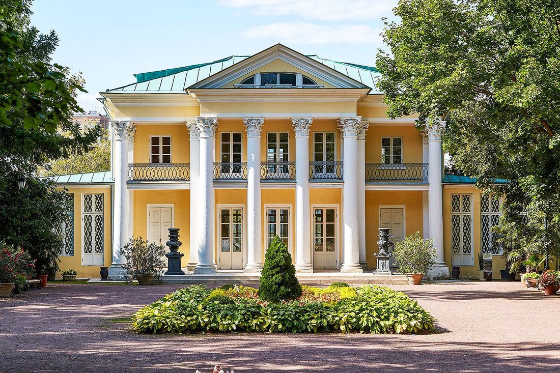 Летний домик графа Орлова, Москва, Нескучный сад